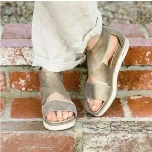 Eileen Fischer Sport Tumbled Bronze Metallic Leather Sneaker Sandals Sz 6